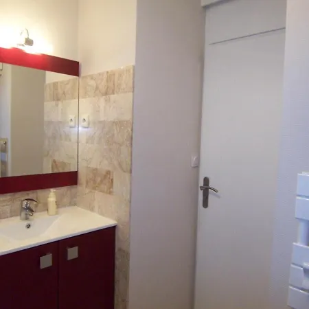 Cosy Avec Balcon Face A La - - Fr-1-197-275 Apartment Les Sables-d'Olonne