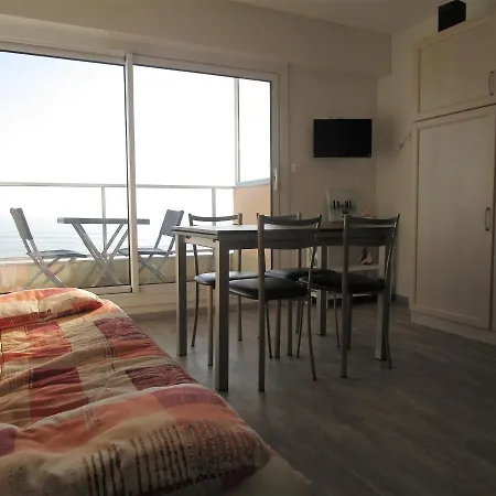 Cosy Avec Balcon Face A La - - Fr-1-197-275 * Les Sables-dʼOlonne