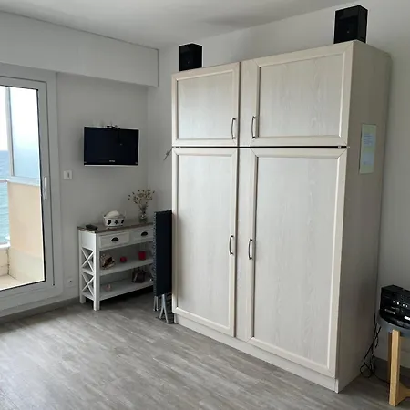 Cosy Avec Balcon Face A La - - Fr-1-197-275 Apartment Les Sables-dʼOlonne