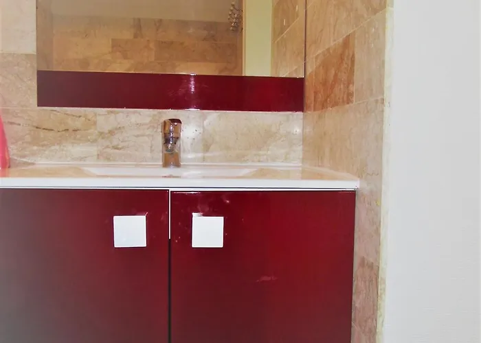 Cosy Avec Balcon Face A La - - Fr-1-197-275 Apartmán